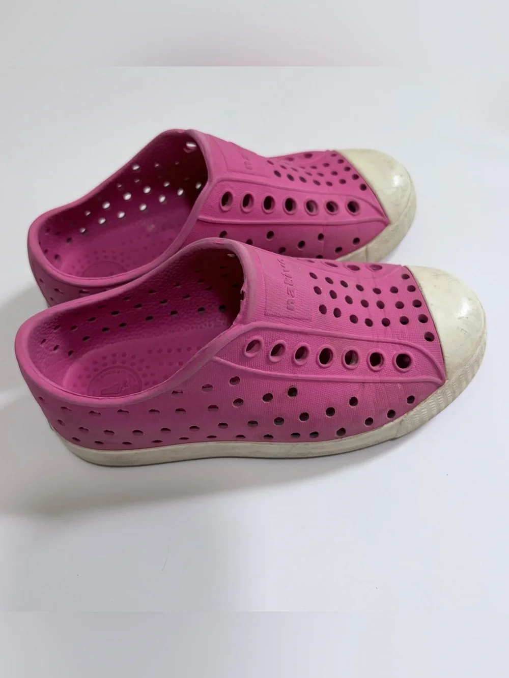 Girls Natives Slip on Shoes in Hot Pink Size 9c
